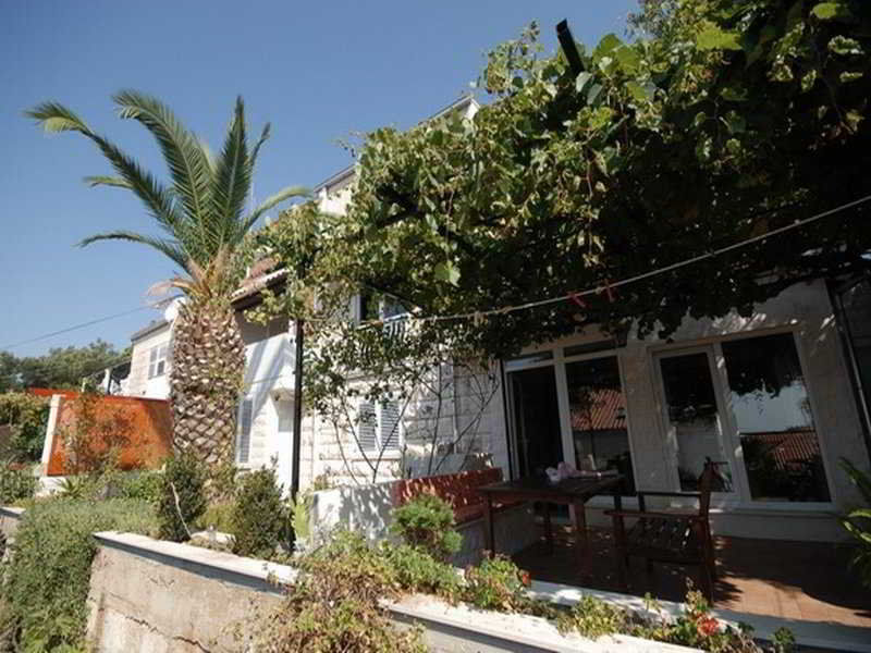 Kiki Apartment *