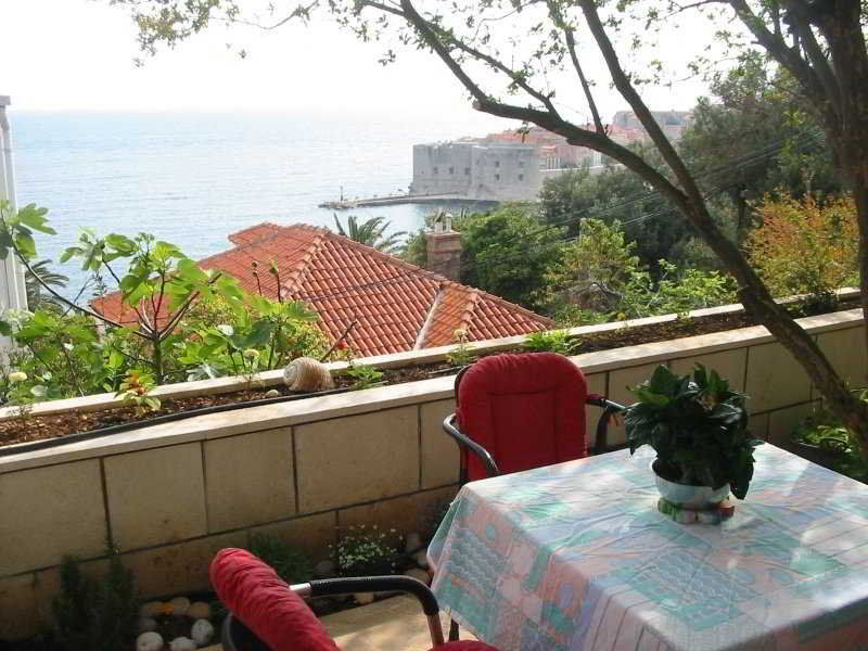 Kiki Apartment